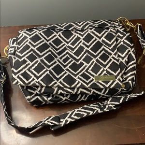 JuJuBe BFF The Empress (crossbody diaper bag)